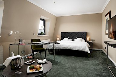 Hotel Freizeit In Goettingen Suite 502 Sleeping Web